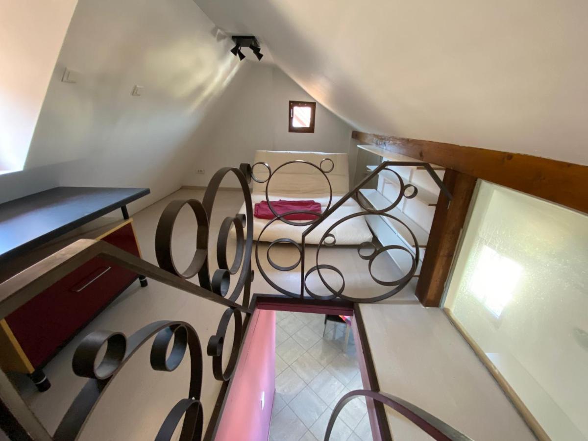 Guesthouse Les 3 Chateaux Eguisheim Dış mekan fotoğraf